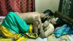 Sex Video.comसेक्सी तमिल वाइफ की नंगी चुदाई कैमरा के सामने वीडियो